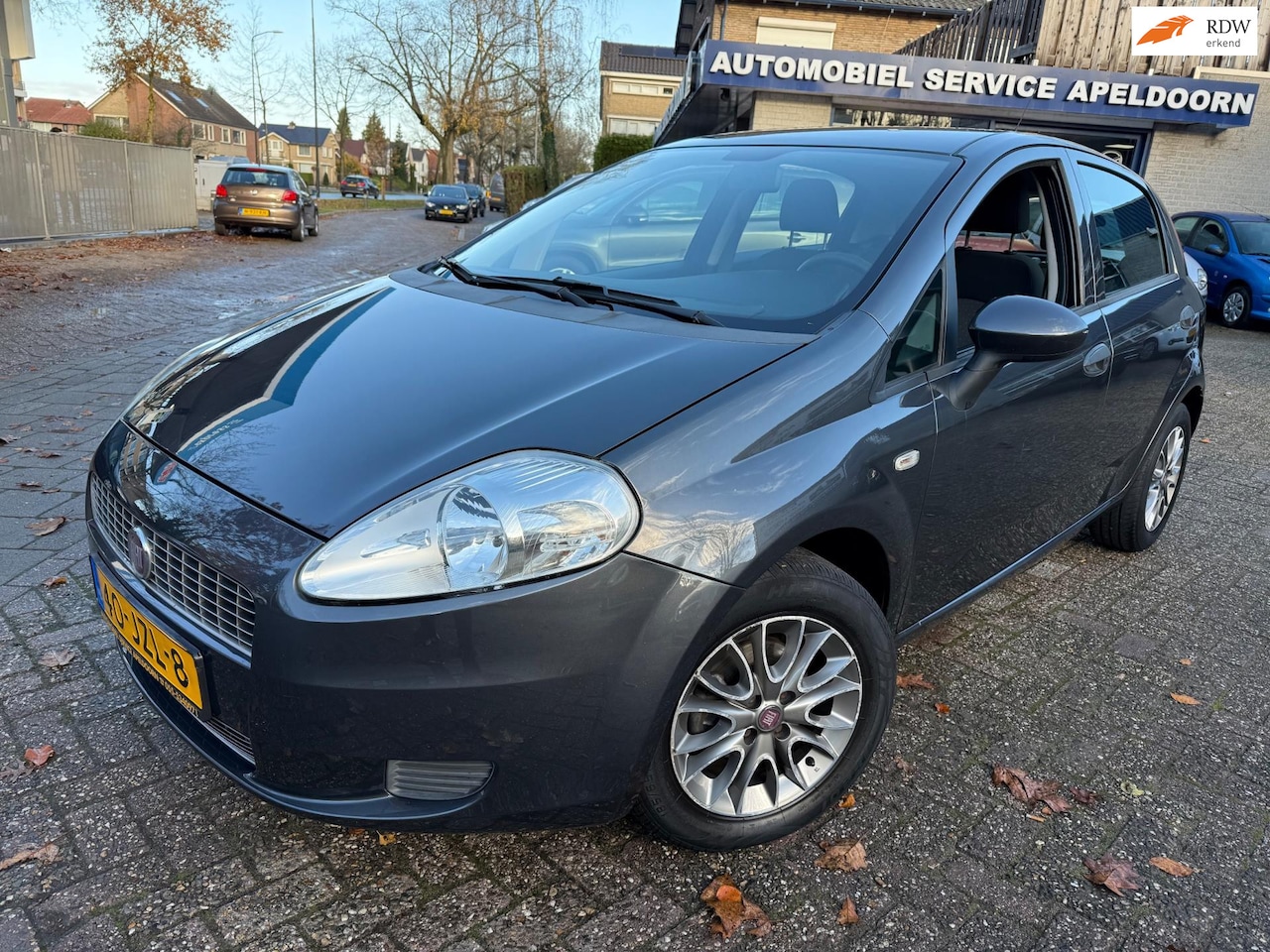 Fiat Punto Evo - 1.2 Active *AIRCO*ELEKTR. RAMEN*BOEKJES*STUURBEKR.* - AutoWereld.nl