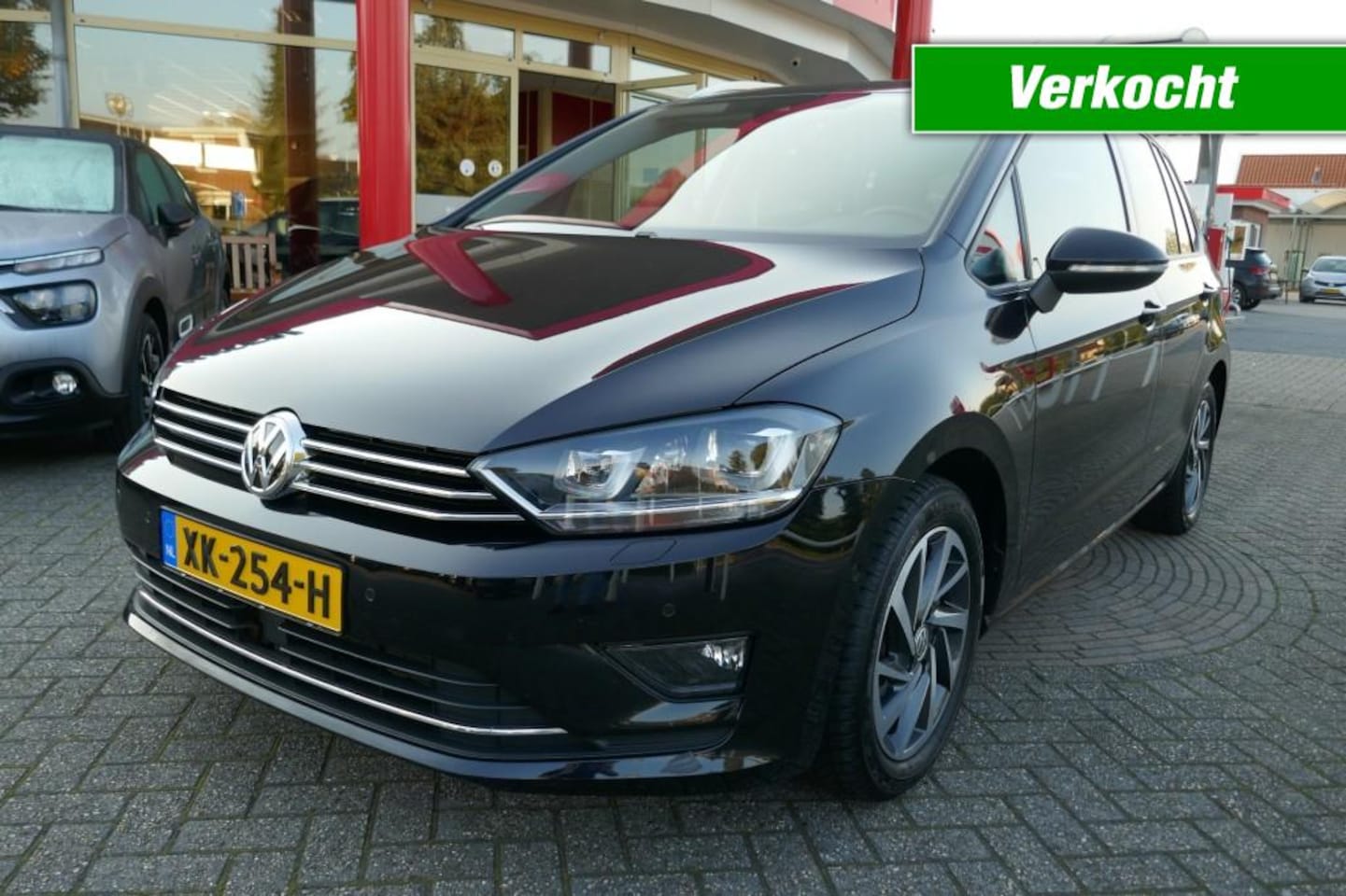 Volkswagen Golf Sportsvan - 1.4 TSI HIGHL. BUS   KANTEL/SCHUIFDAK / TREKHAAK / AUTOMAAT - AutoWereld.nl