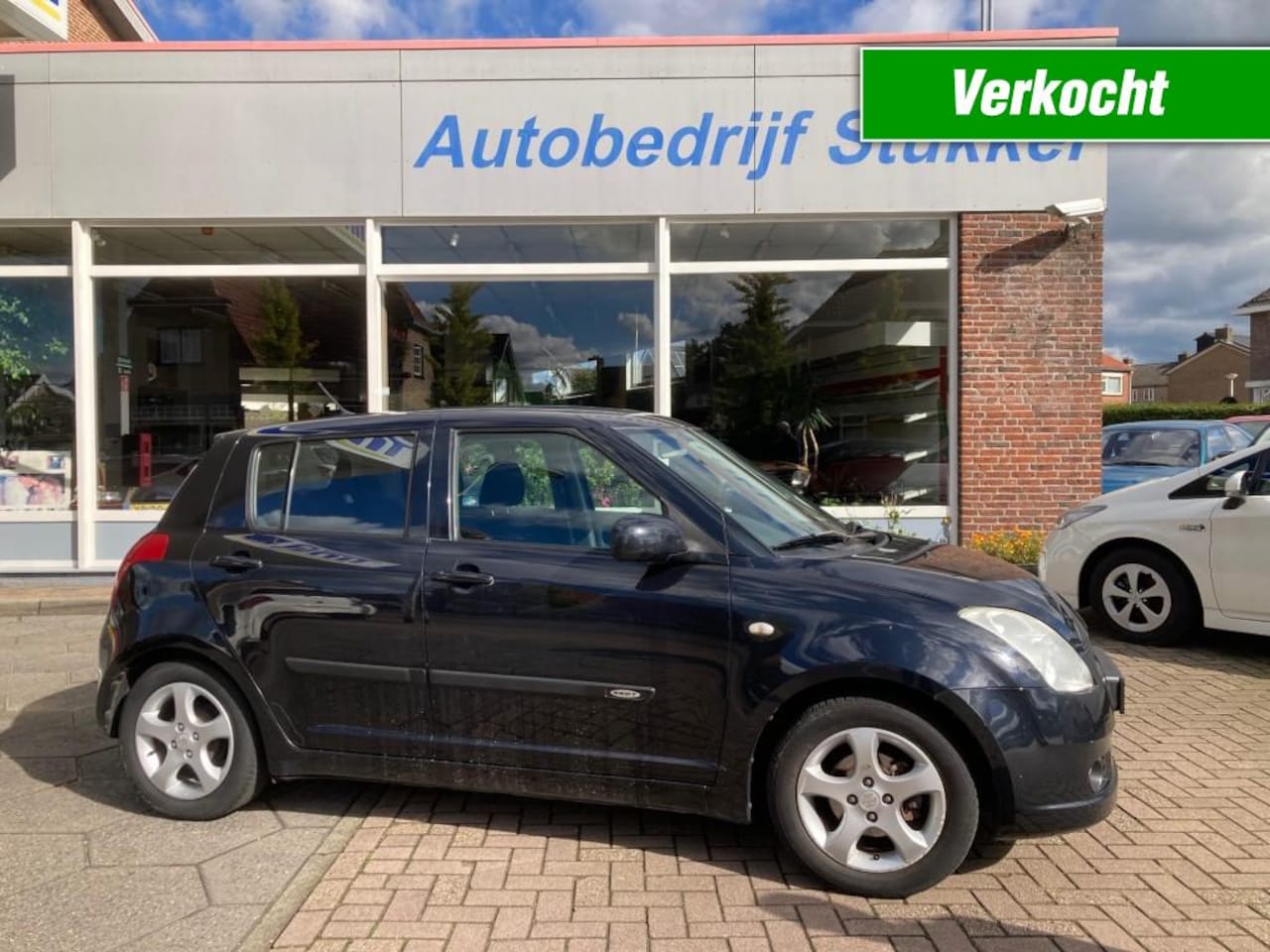 Suzuki Swift - 1.3 Shogun 5 Drs. Airco Trekhaak - AutoWereld.nl