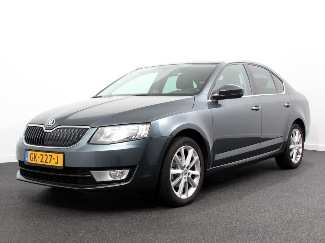 Skoda Octavia - 1.2 TSI Greentech Ambition Businessline | Climate Control | Trekhaak | Parkeersensor achte - AutoWereld.nl