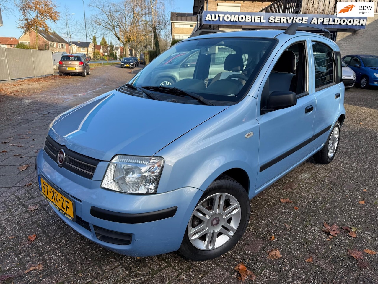 Fiat Panda - 1.2 Navigator *ELEKTR. RAMEN*AIRCO*STUURBEKR.*LM. VELGEN* - AutoWereld.nl