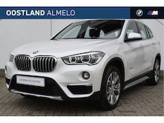 BMW X1 - xDrive20i High Executive xLine Automaat / Panoramadak / Trekhaak / LED / Head-Up / Park As