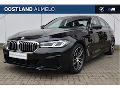 BMW 5-serie - 520i High Executive M Sport Automaat / Laserlicht / Live Cockpit Professional / M Sportond