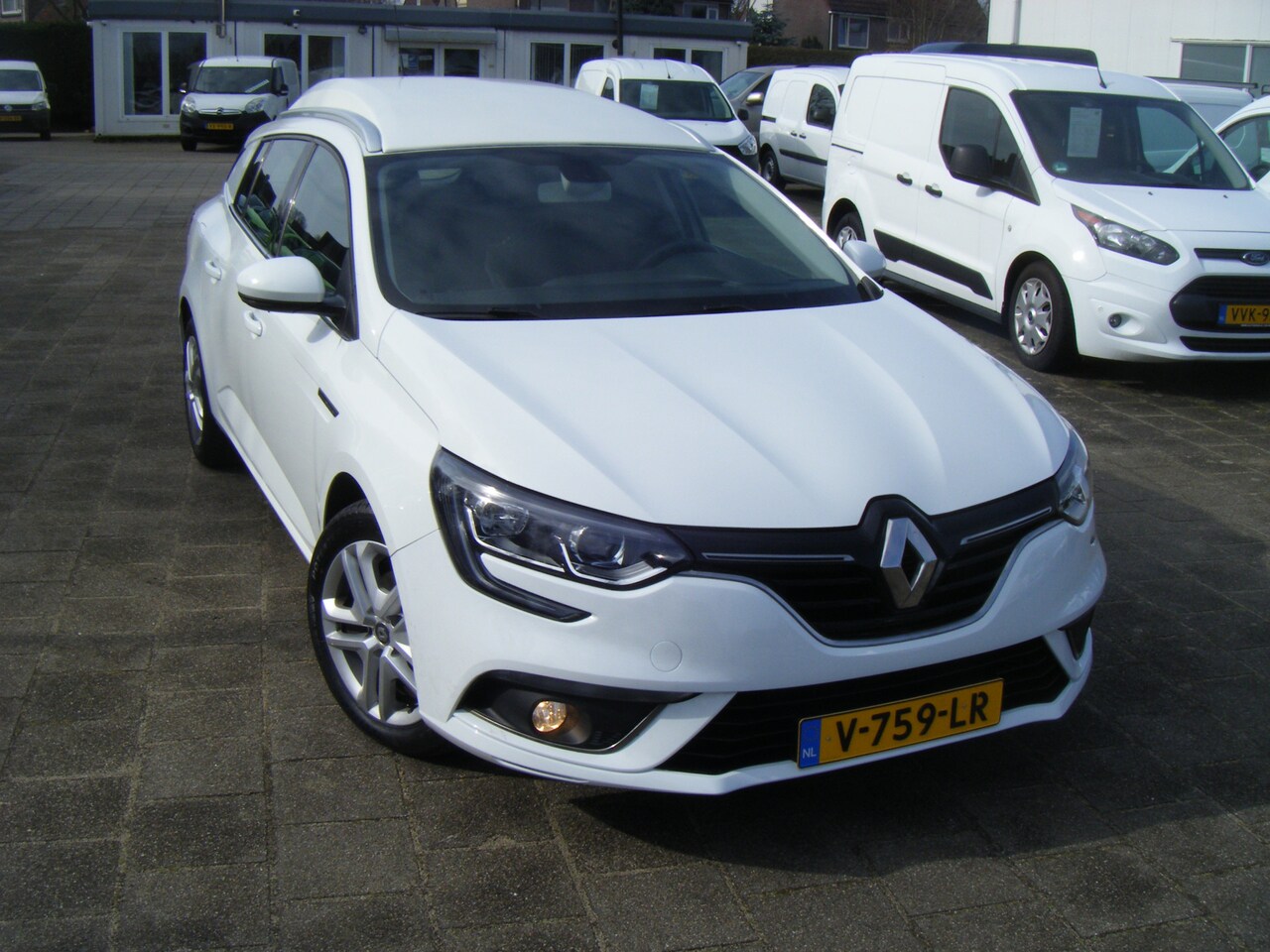 Renault Mégane - 1.5 dCi Expression S&S VOORZIEN VAN AIRCO+CRUISECONTROL ! EURO 6 !! APK NIEUW!!! - AutoWereld.nl