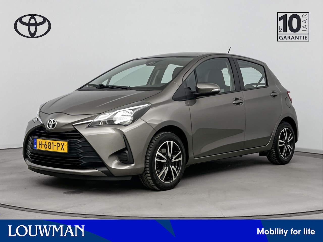 Toyota Yaris - 1.0 VVT-i Comfort | Navigatie | Airco | Trekhaak | Velgen | RD noord - AutoWereld.nl