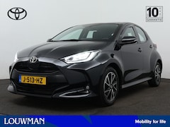 Toyota Yaris - 1.5 VVT-i First Edition | Navigatie | Camera | LM velgen | Cruise Control Adaptief | Airco