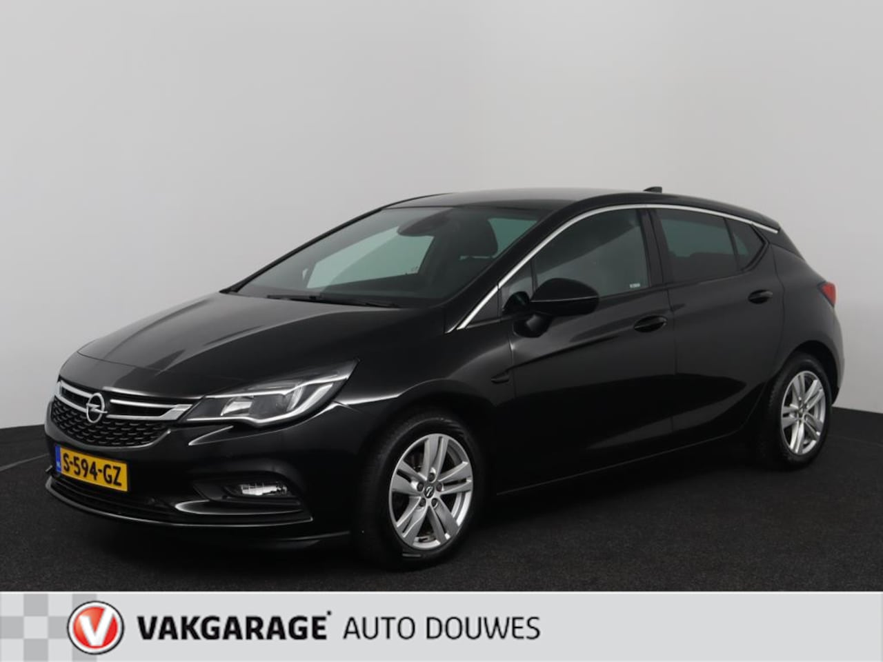 Opel Astra - 1.4 Innovation | Automaat | Camera | Carplay | Stoel & stuur verwarming - AutoWereld.nl