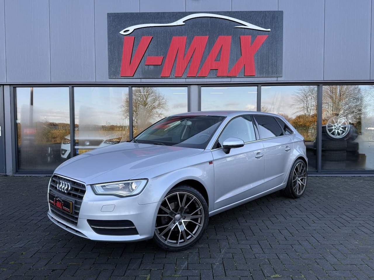 Audi A3 Sportback - 1.4 TFSI Amb Proline+ Navi Xenon ½ leder Clima - AutoWereld.nl