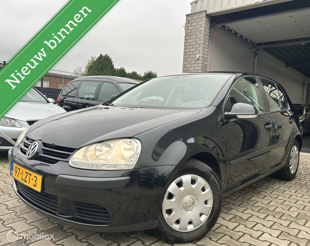 Volkswagen Golf - 1.4 FSI Trendline / 5DRS / Airco - AutoWereld.nl