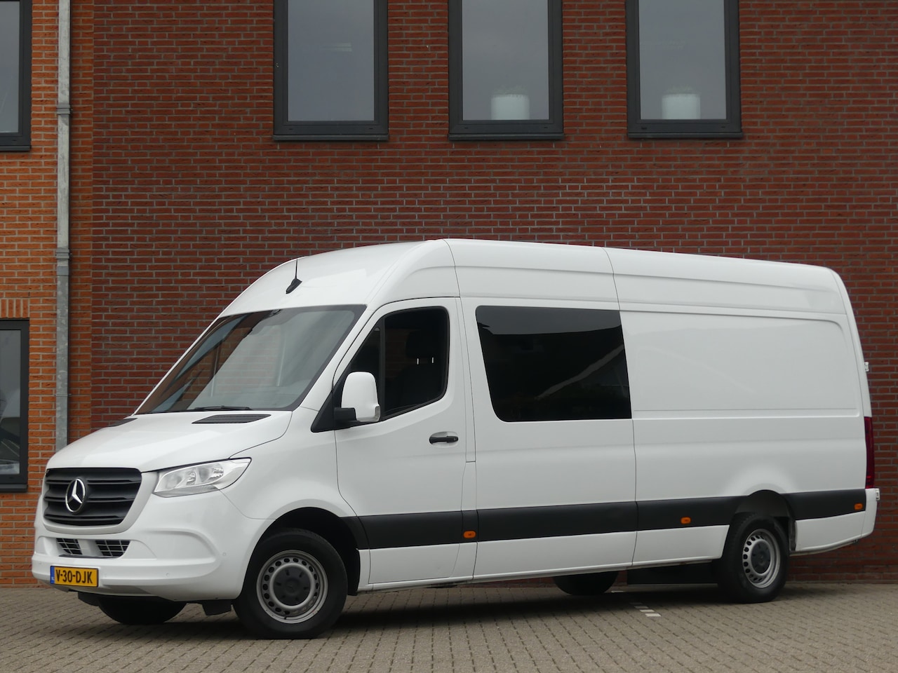 Mercedes-Benz Sprinter - 319 CDI V6 L3H2 Dubbel Cabine Airco/Camera/Cruise control - AutoWereld.nl