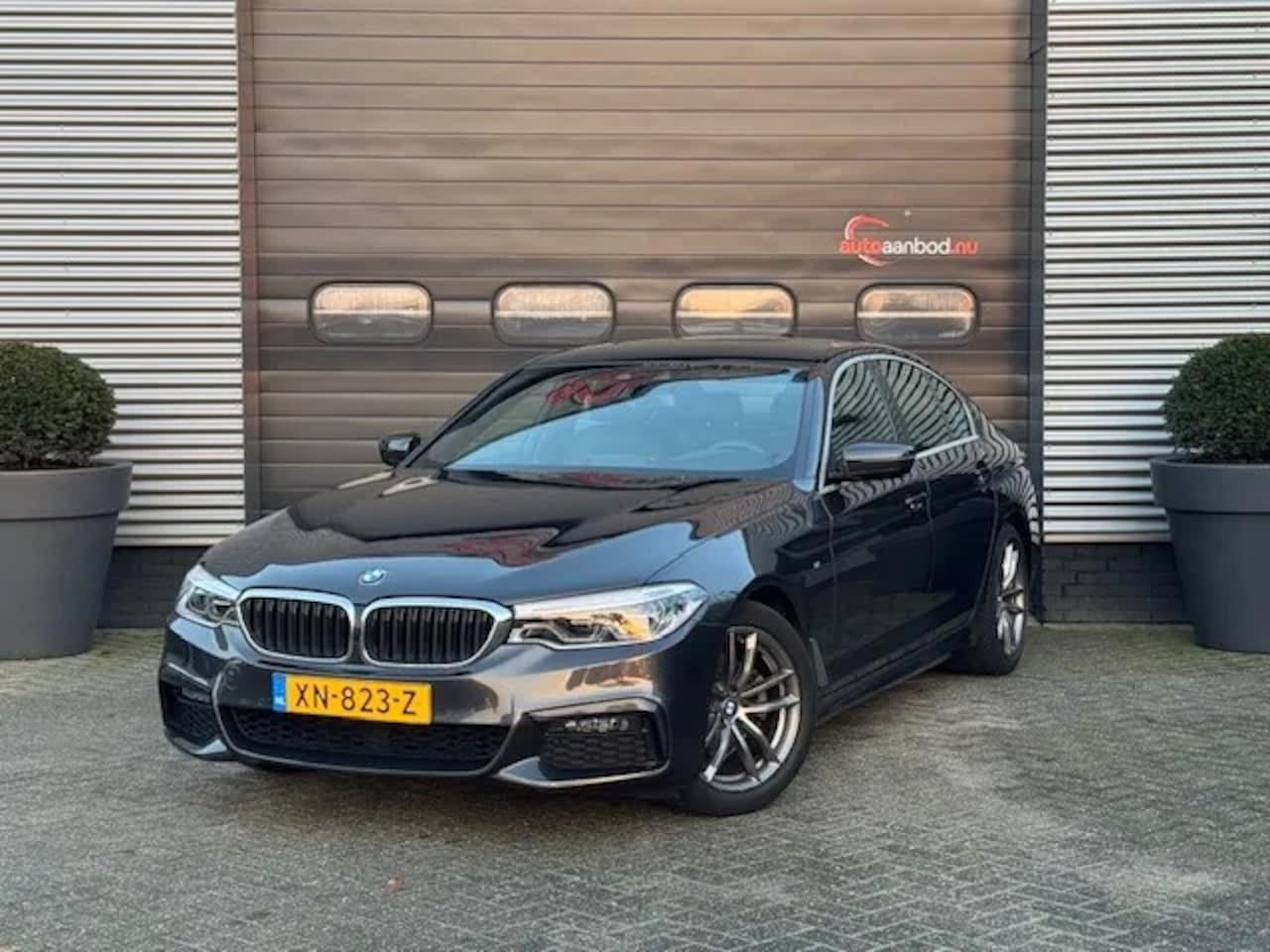 BMW 5-serie - 518d M-Sport | Camera | Navigatie | Lederen Bekleding | DAB | - AutoWereld.nl