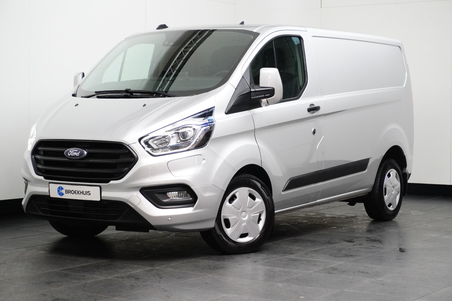 Ford Transit Custom - 340 PHEV Plug-In-Hybride | Standkachel | Navigatie | Ook ideaal voor Camperombouw - AutoWereld.nl