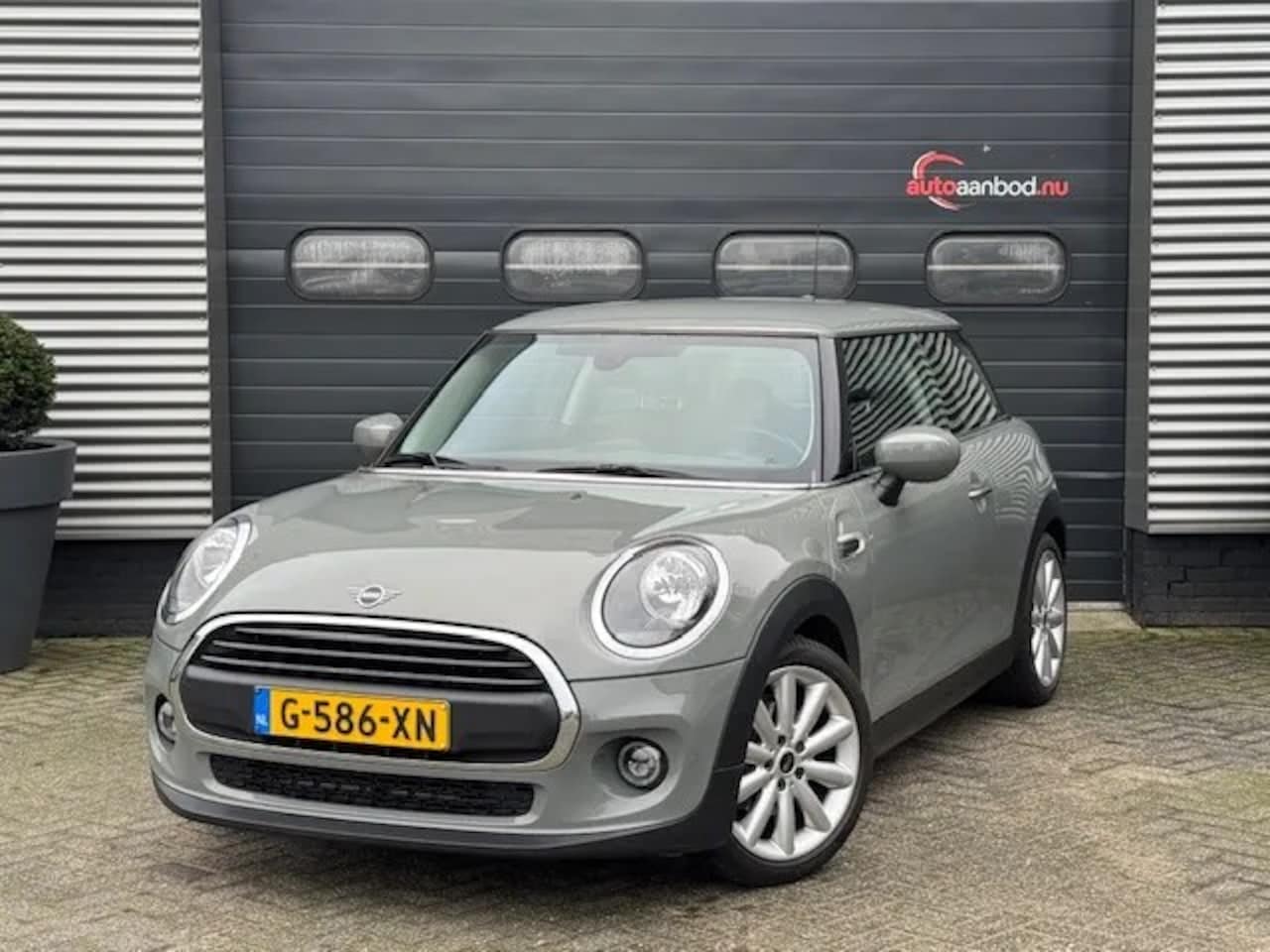 MINI One - Mini 1.5 Pepper | Navigatie | Climate Control | Cruise Control | Lichtmetalen Velgen | - AutoWereld.nl