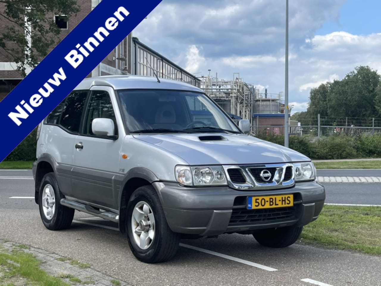 Nissan Terrano ll - 3.0 Di Sport FR-B | 4x4 | Uniek | In top staat | Trekhaak 3000 KG | Nieuwe Banden | Airco - AutoWereld.nl