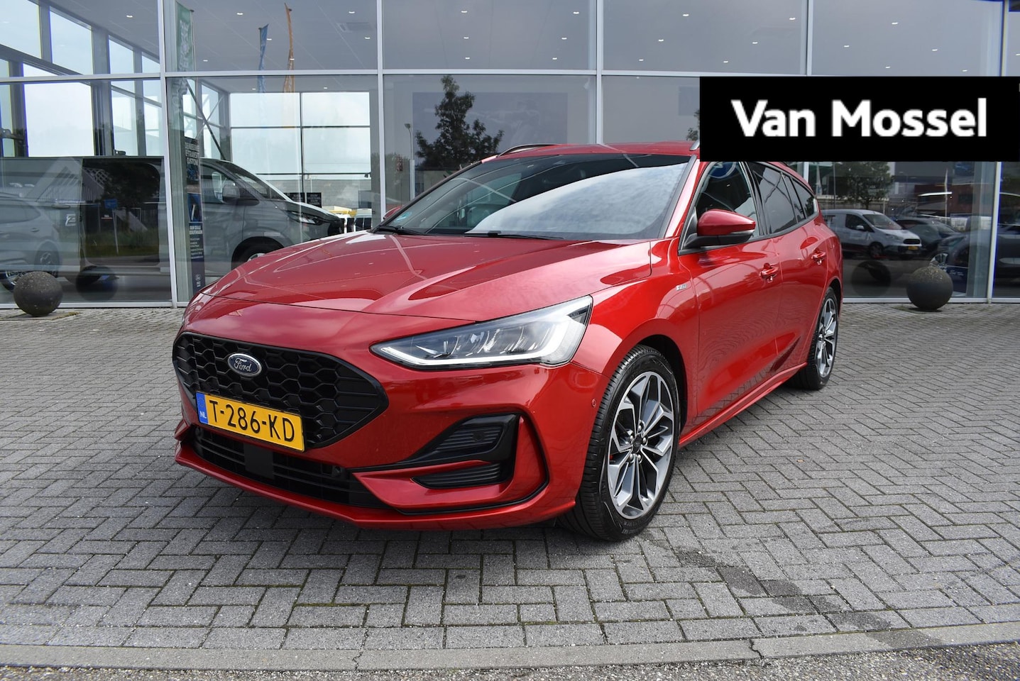 Ford Focus Wagon - 1.0 EcoBoost Hybrid ST Line X | Automaat | 155PK | B&O Audio | AGR Stoel | 18 Inch Lichtme - AutoWereld.nl