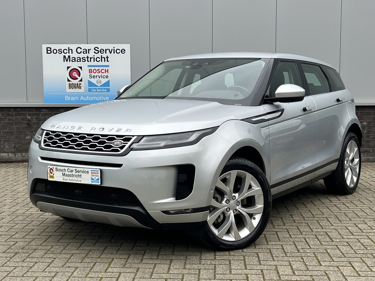 Land Rover Range Rover Evoque - 1.5 P300e AWD | Virtual Display | Camera | Plug-in Hybrid | Adaptive CC | Dodehoek-assiste - AutoWereld.nl