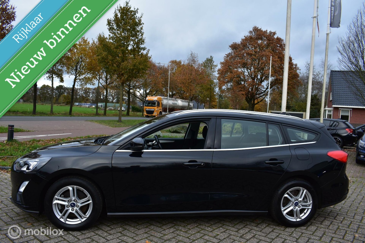 Ford Focus Wagon - 1.0 EcoBoost Trend Edition Navi|T.haak! - AutoWereld.nl