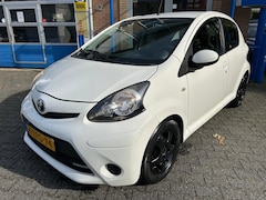 Toyota Aygo - 1.0 VVT-i Comfort | 5-deurs | Airco | Apple CarPlay | Android Auto | Isofix |