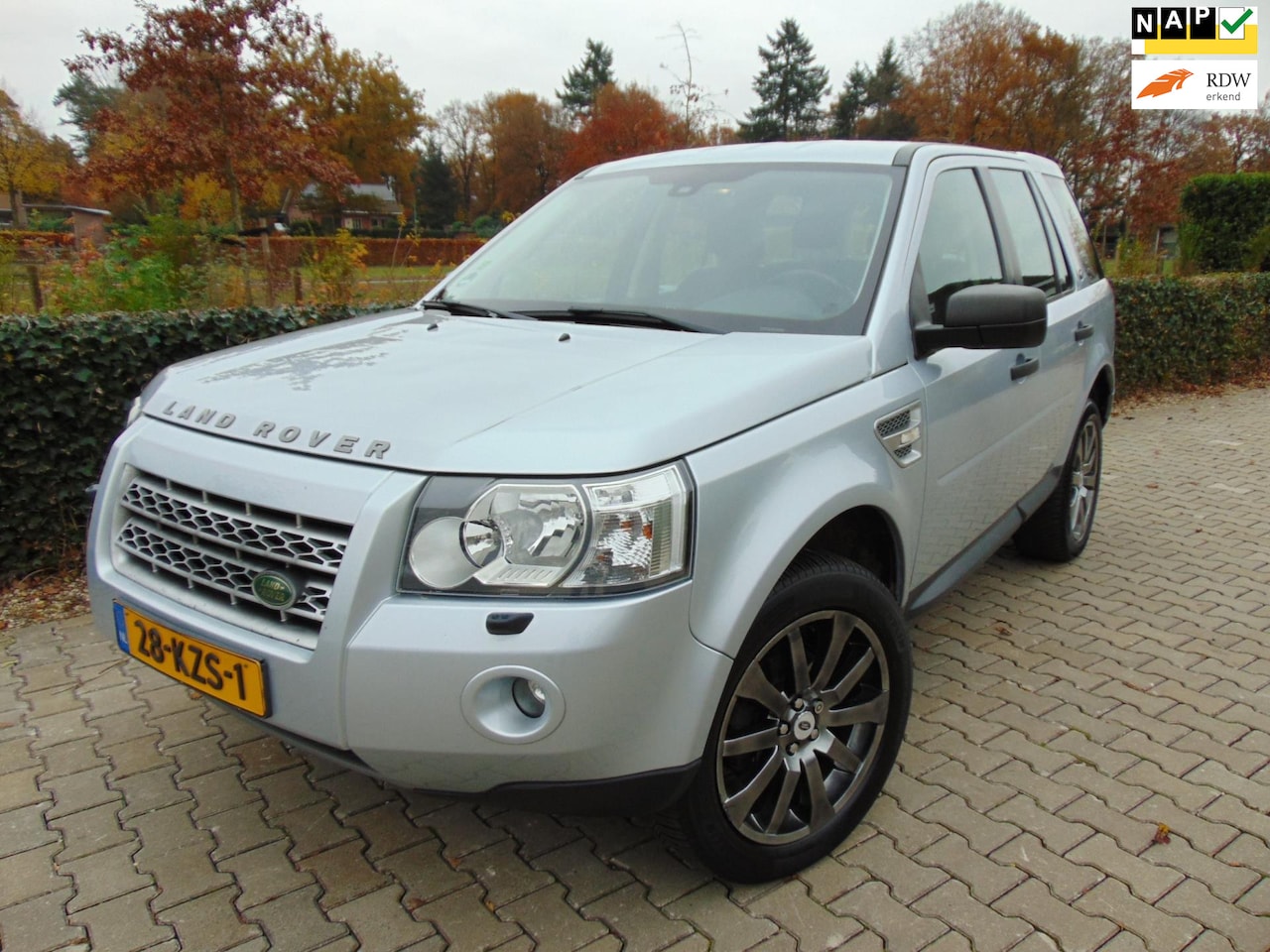 Land Rover Freelander - 2.2 TD4 E Automaat , 5-Deurs , Clima / Cruise / Leder / 19 Inch Lm Velgen. - AutoWereld.nl