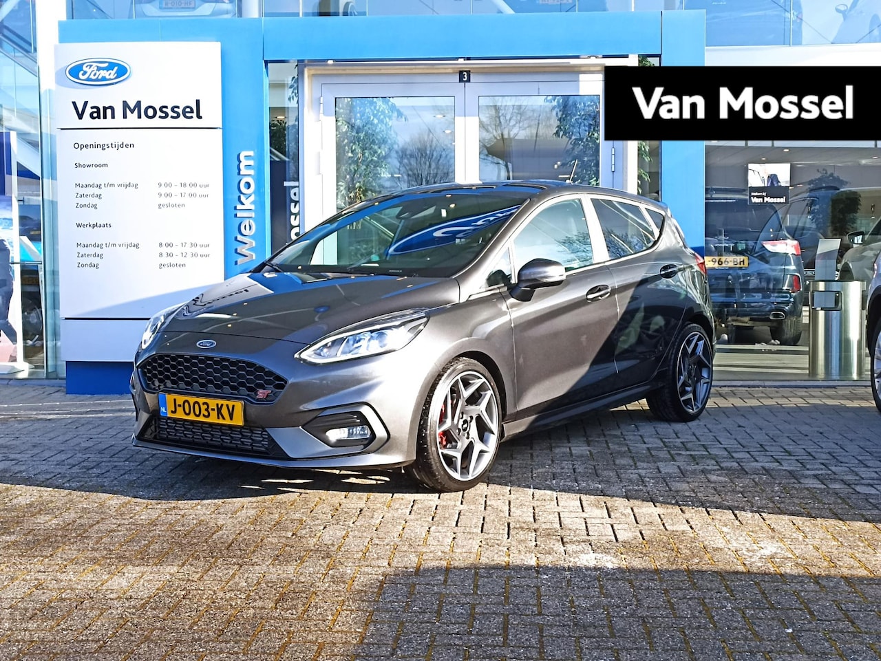 Ford Fiesta - 1.5 EcoBoost ST-3 18" LM Velgen | Navigatie + BAB | | PDC Achter | Winter Pack | Half Lede - AutoWereld.nl