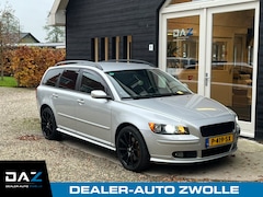 Volvo V50 - 2.5 T5 Kinetic 220PK/Ecc/Audio/Navi/Lm/Youngtimer