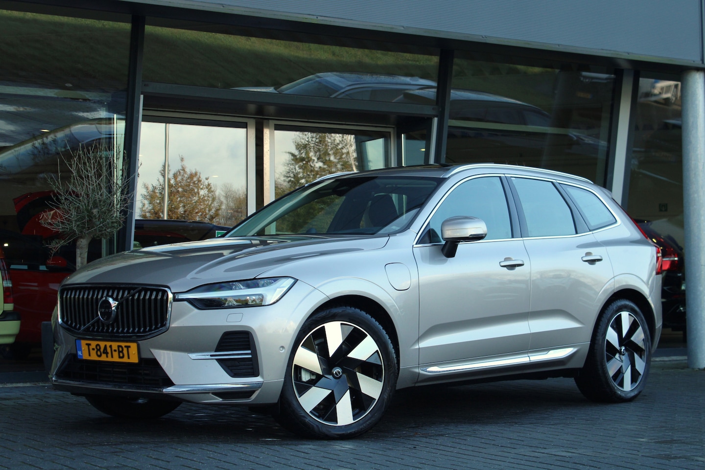 Volvo XC60 - T6 AWD Ultimate Bright | Luchtvering | 360° Camera | Bowers & Wilkins | Massage | Ventilat - AutoWereld.nl