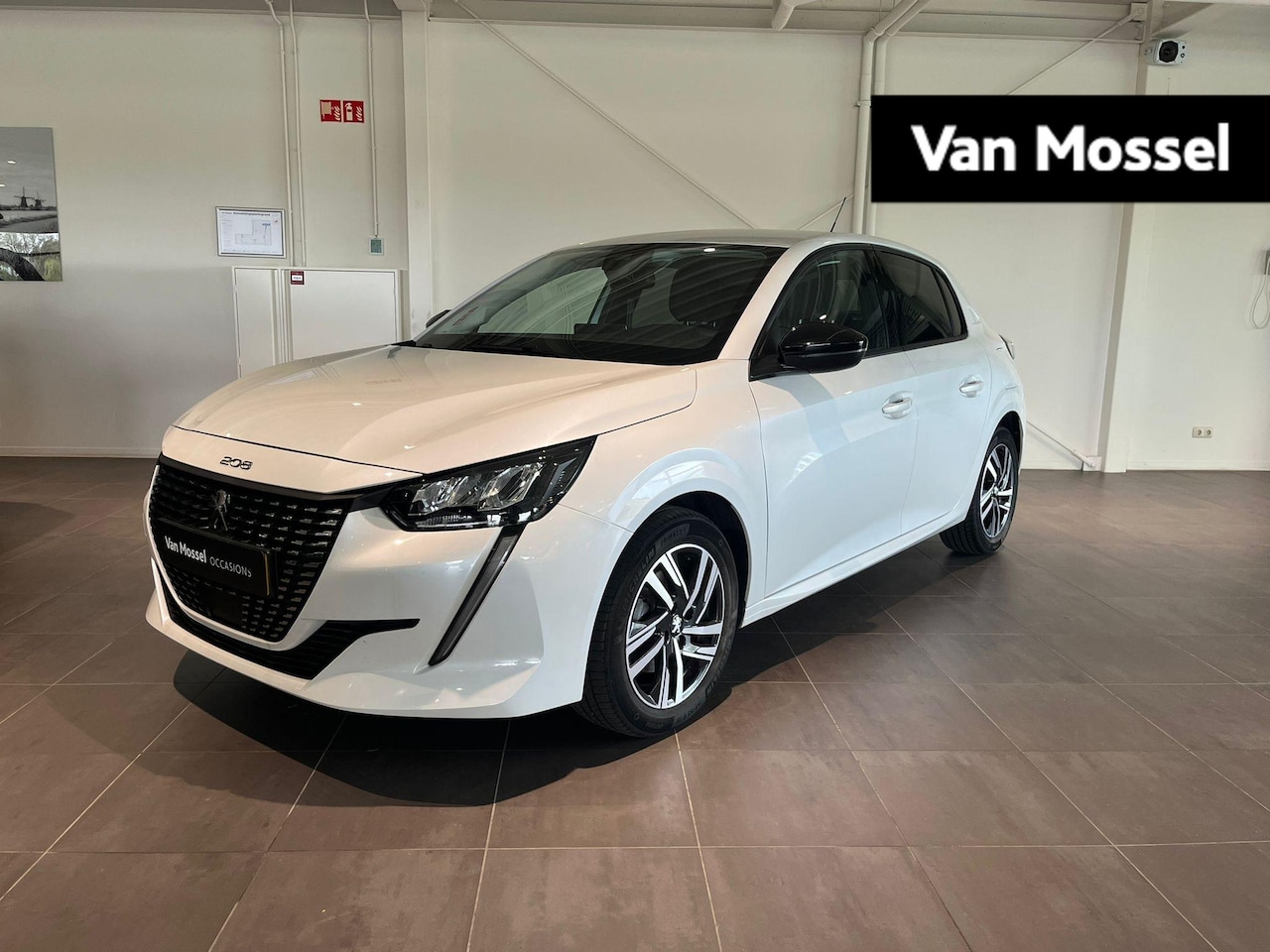 Peugeot 208 - 1.2 PureTech Allure Pack 100 PK | NAVI | ADAPTIVE CRUISE | CAMERA | STOELVERWARMING | CLIM - AutoWereld.nl