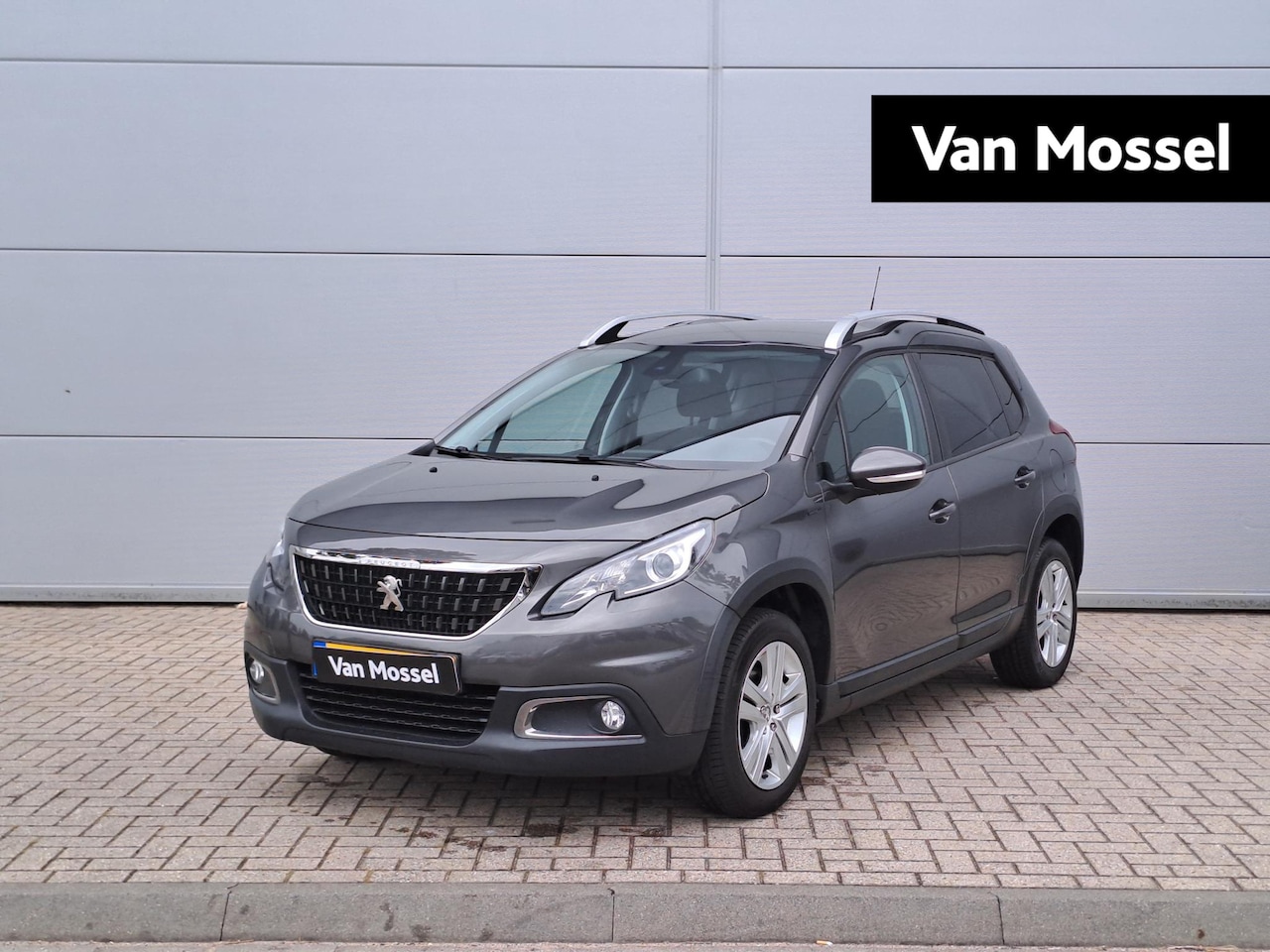 Peugeot 2008 - 1.2 PureTech Signature | Dealer-Onderhouden | Navigatie | DAB - AutoWereld.nl