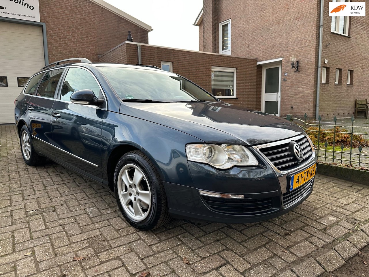 Volkswagen Passat Variant - 2.0 FSI Comfortline 2.0 FSI Comfortline - AutoWereld.nl