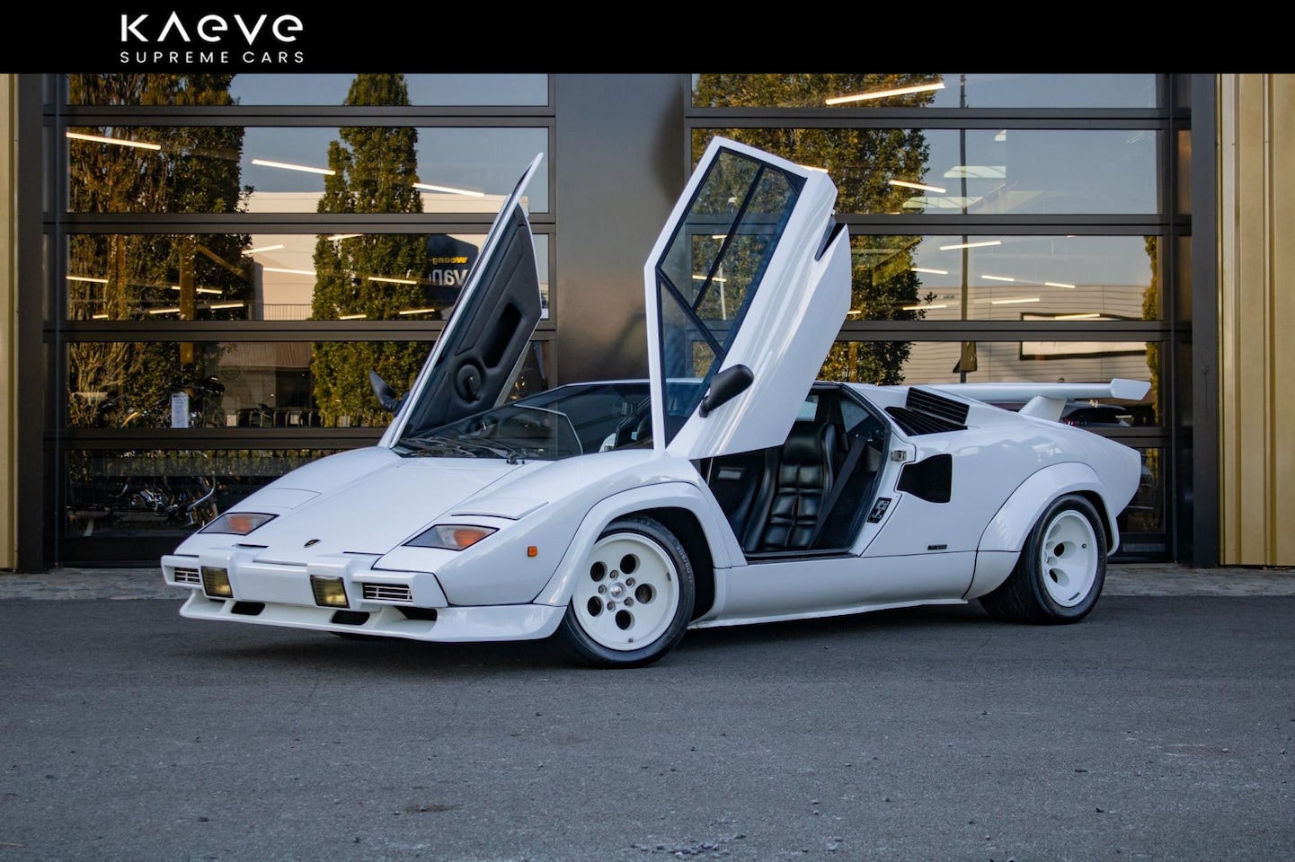 Lamborghini Countach - LP500 S 5.2 V12 - AutoWereld.nl