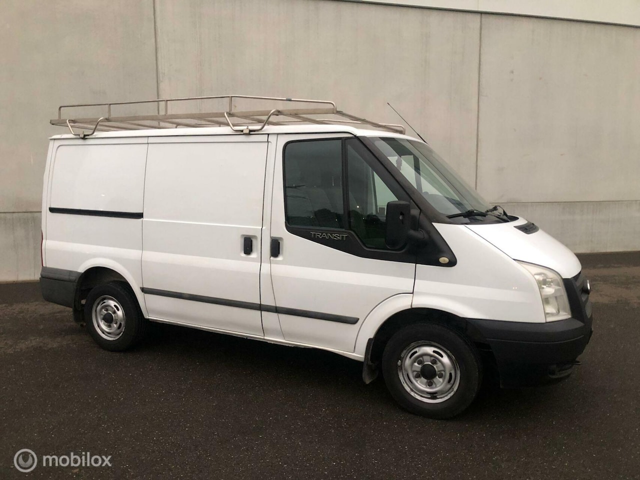 Ford Transit - 280M 2.2 TDCI € 2999,- +21% BTW / TVA / TAX - AutoWereld.nl