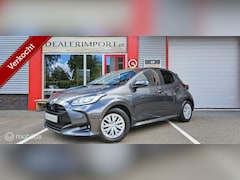 Toyota Yaris - 1.5 Hybrid Active Plus / Full LED / ECC / Stoel + stuurverwarming