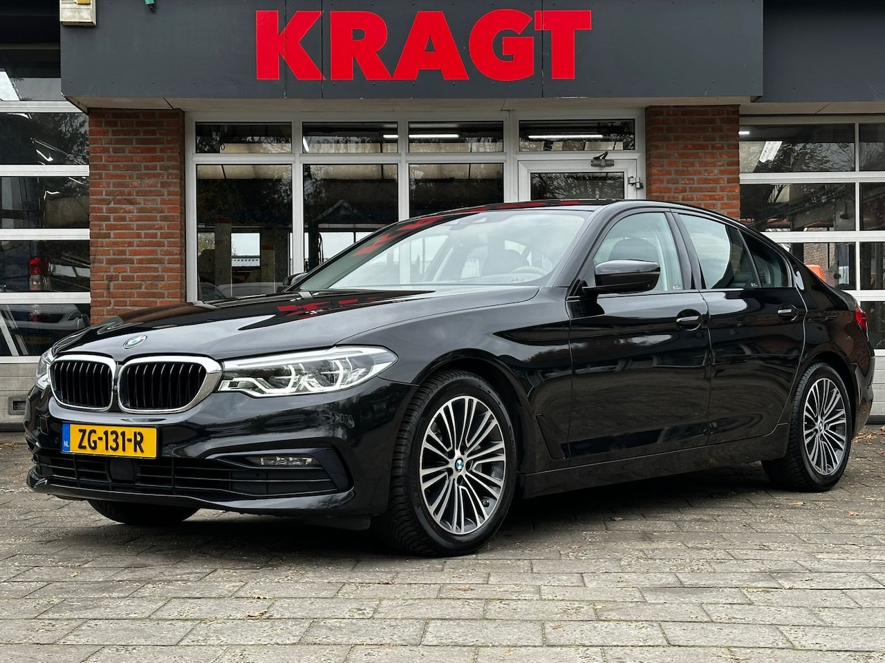 BMW 5-serie - High Executive Edition 530i 252 pk - LED - Leder - navi - zeer compleet! - AutoWereld.nl