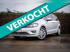 Volkswagen Golf Sportsvan - 1.4 TSI Highline | Automaat | Navigatie | adaptieve cruise control | Trekhaak | Parkeer ca