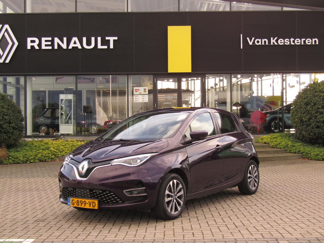 Renault Zoe - R135 135pk Intens Batterijkoop / Navigatie / Camera / Blindspot / Stoelverwarming / CCS Sn - AutoWereld.nl