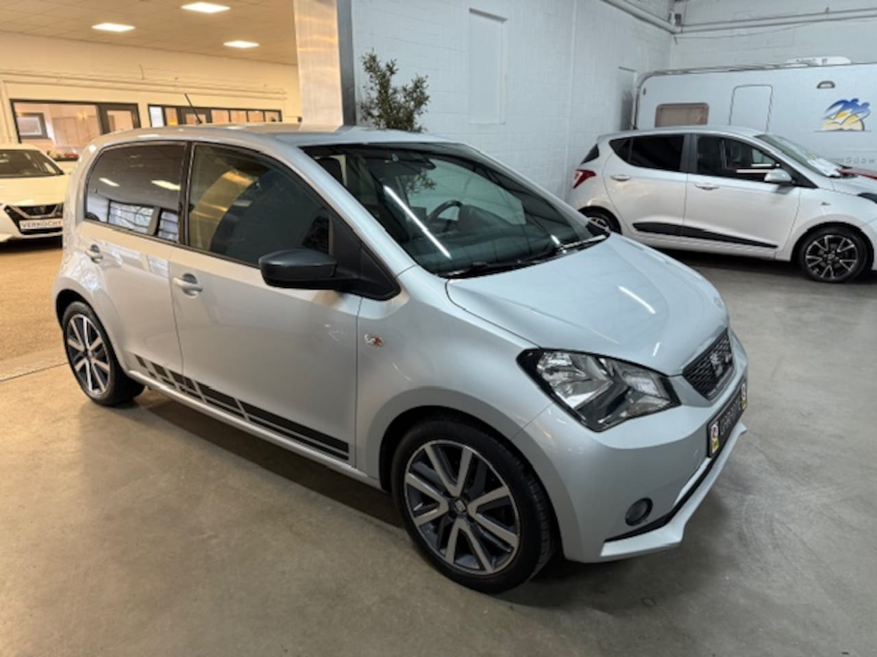 Seat Mii - 1.0 MPI 60pk Ecomotive 5D FR Line / AIRCO / LMV - AutoWereld.nl