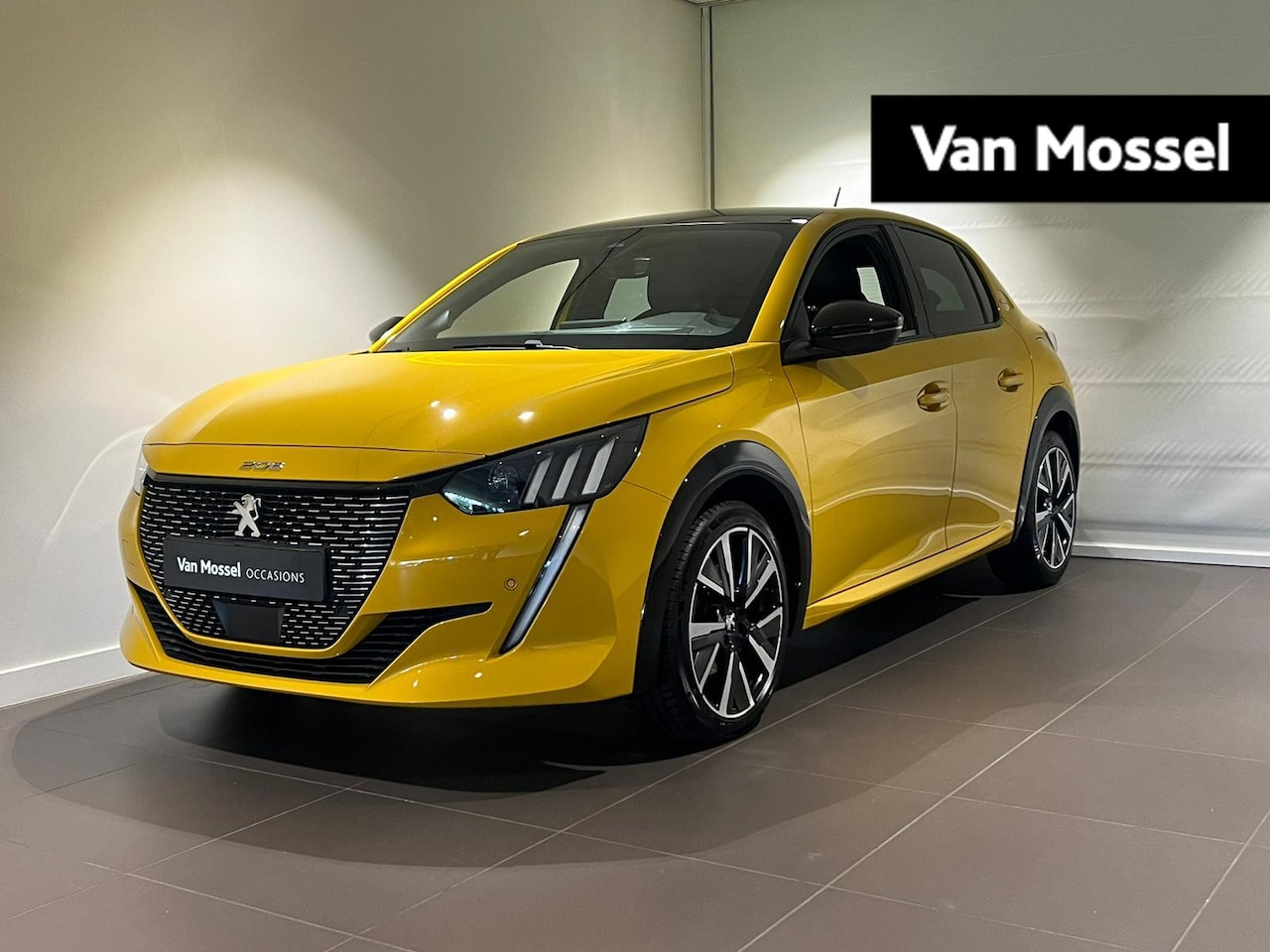 Peugeot 208 - 1.2 PureTech GT-Line | Navigatie | Panoramadak | Zeer compleet! - AutoWereld.nl