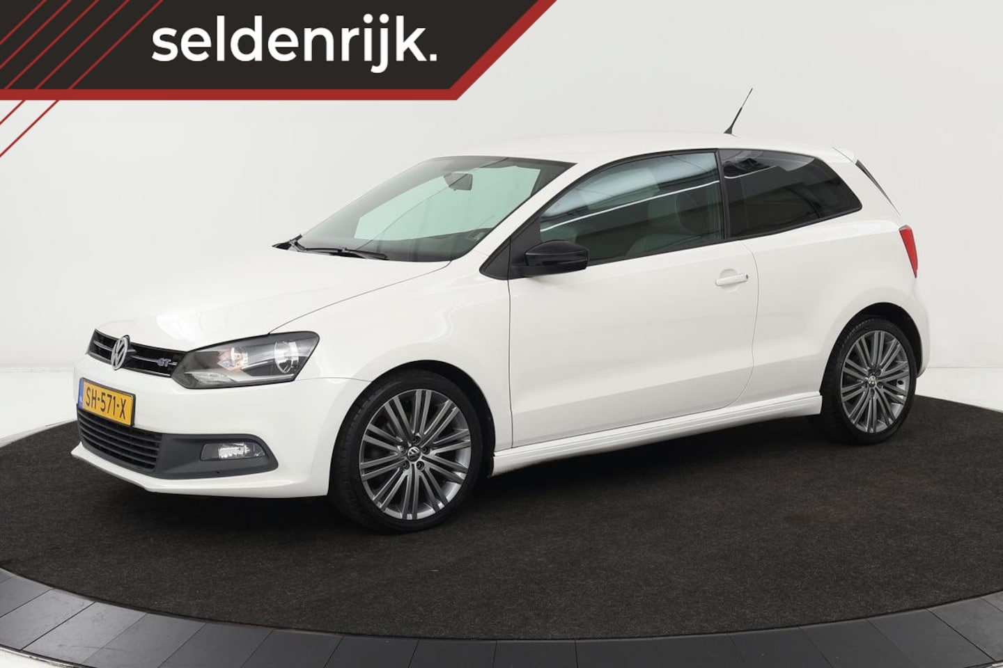 Volkswagen Polo - 1.4 TSI BlueGT | Camera | Navigatie | Bluetooth | Leder/alcantara | Cruise control | Sport - AutoWereld.nl