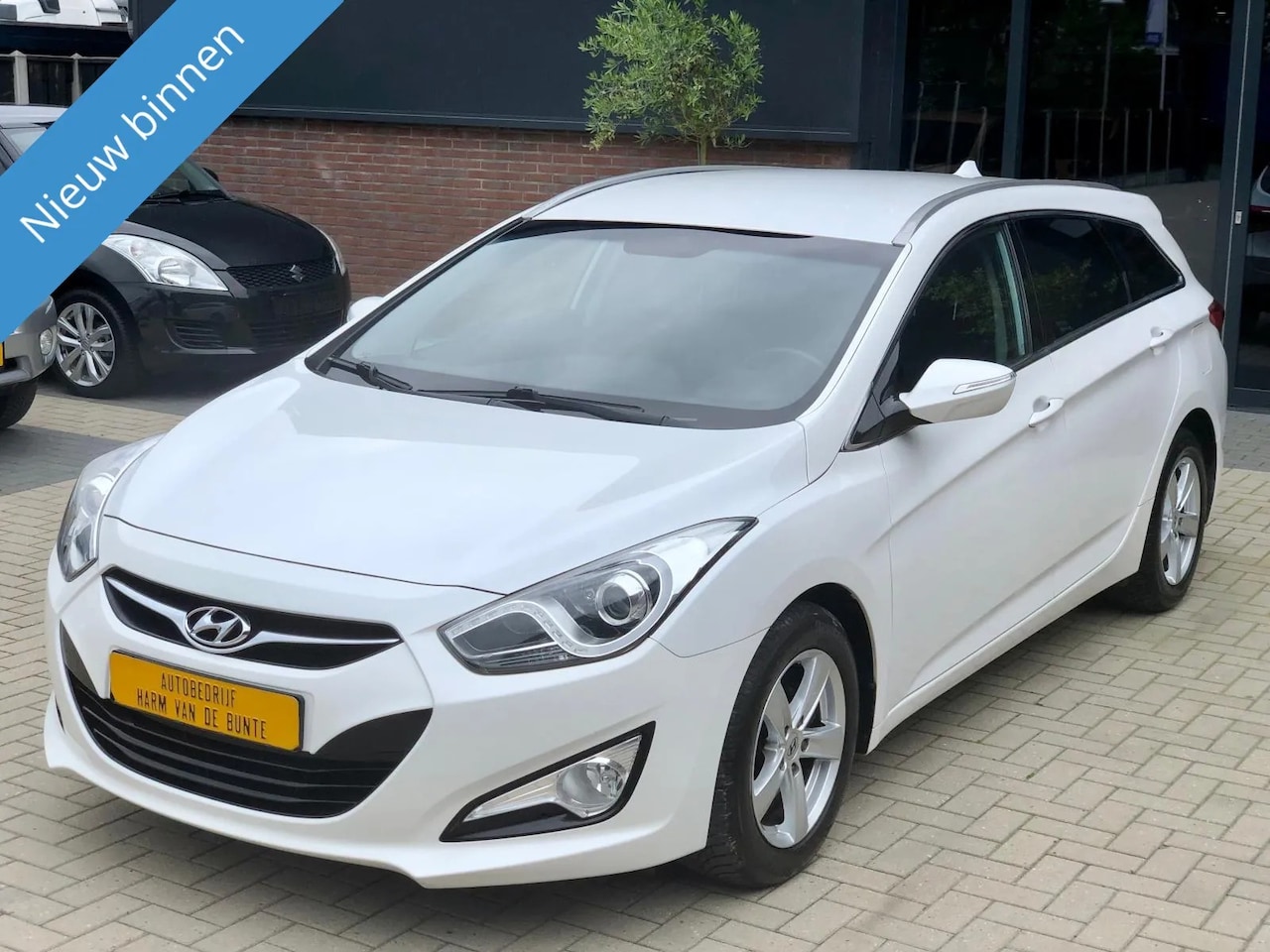 Hyundai i40 Wagon - 1.6 GDI Blue i-Catcher 1.6 GDI Blue i-Catcher - AutoWereld.nl