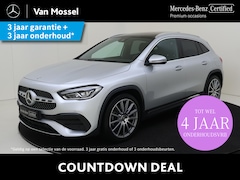 Mercedes-Benz GLA-Klasse - 180 AMG Line / Stoelverwarming / Achteruitrijcamera / Panaroma-schuifdak / Sfeerverlichtin