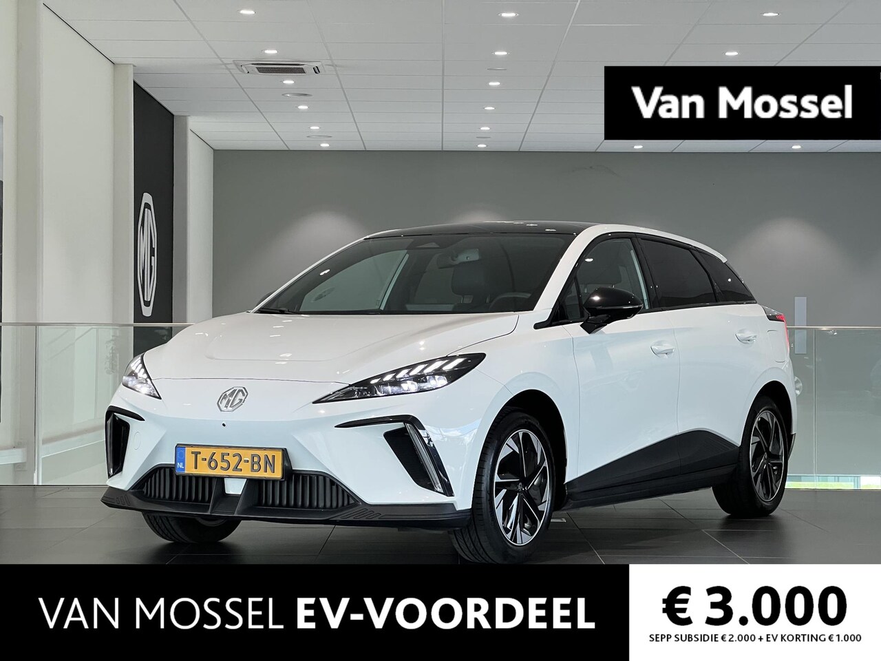 MG 4 - Long Range Luxury 64 kWh | 1e-Eigenaar | Navi | Led Koplampen | 360 Camera | Getint Glas | - AutoWereld.nl