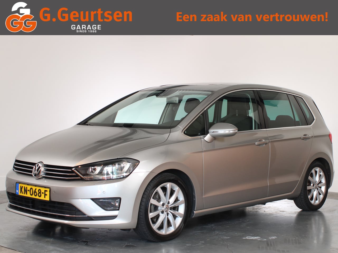 Volkswagen Golf Sportsvan - 1.4 TSI Highline 150pk Navigatie, Massagestoel, Cruise Control, Trekhaak, Bluetooth - AutoWereld.nl