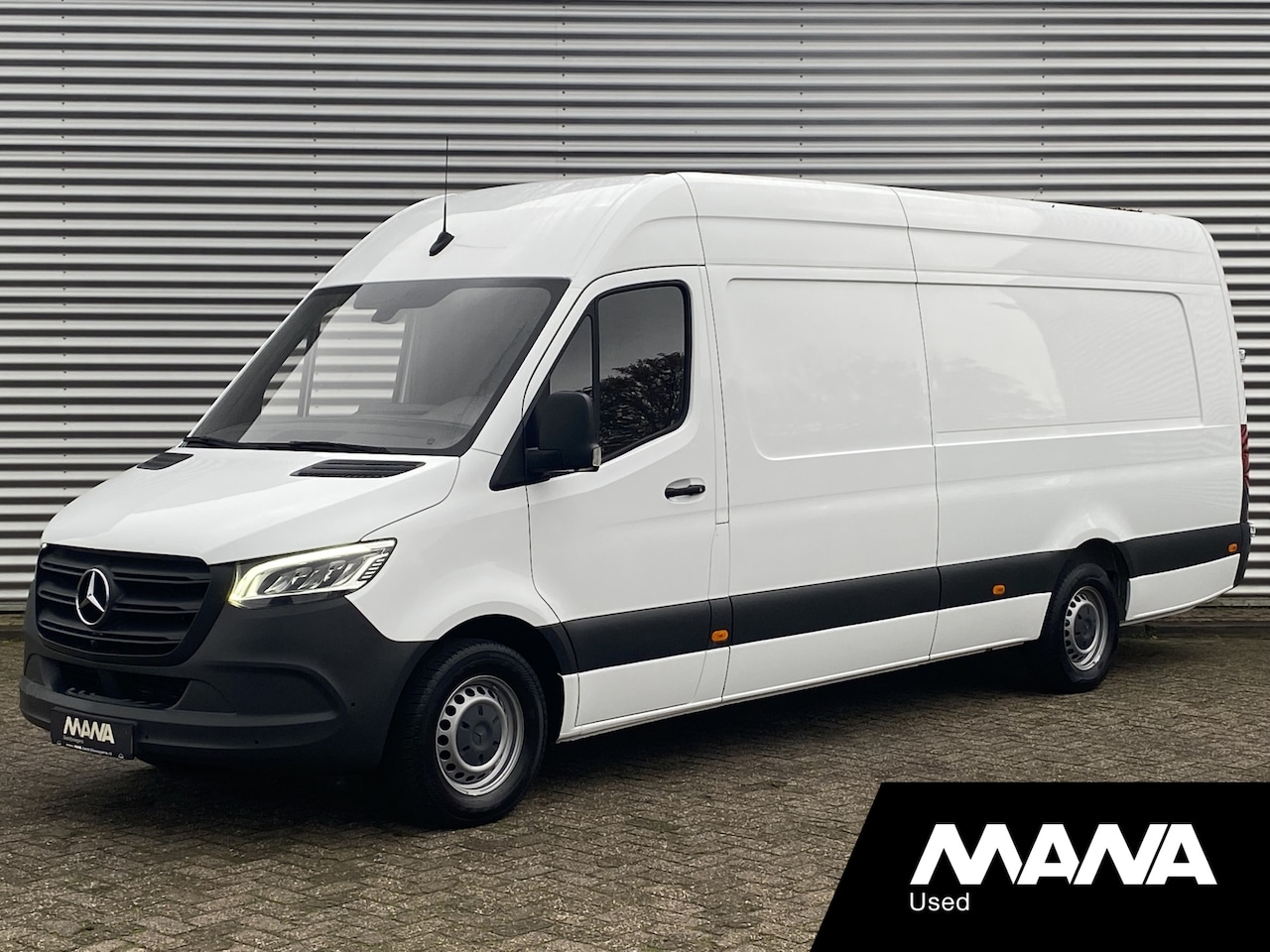 Mercedes-Benz Sprinter - 314CDI 140PK L4H2 Maxi XXL Automaat LED Cruise Airco Car-Play 360º Camera Sensoren - AutoWereld.nl