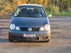 Volkswagen Polo - 1.2