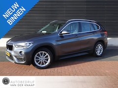 BMW X1 - sDrive20i Centennial High Executive | Clima | Cruise | Navi | Stoelverwarming | Pano | Par