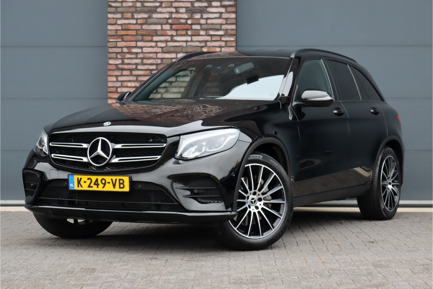 Mercedes-Benz GLC-klasse - 250 d 4MATIC AMG Line Aut9 | Trekhaak | Head-up Display | Sfeerverlichting | Nightpakket | - AutoWereld.nl