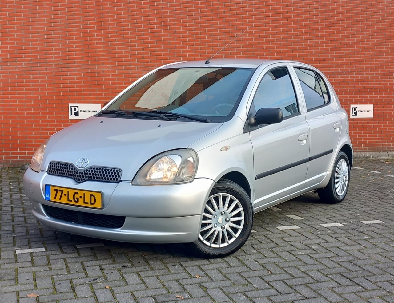 Toyota Yaris - 1.3 16V VVTI 5-DRS Yorin Airco - AutoWereld.nl