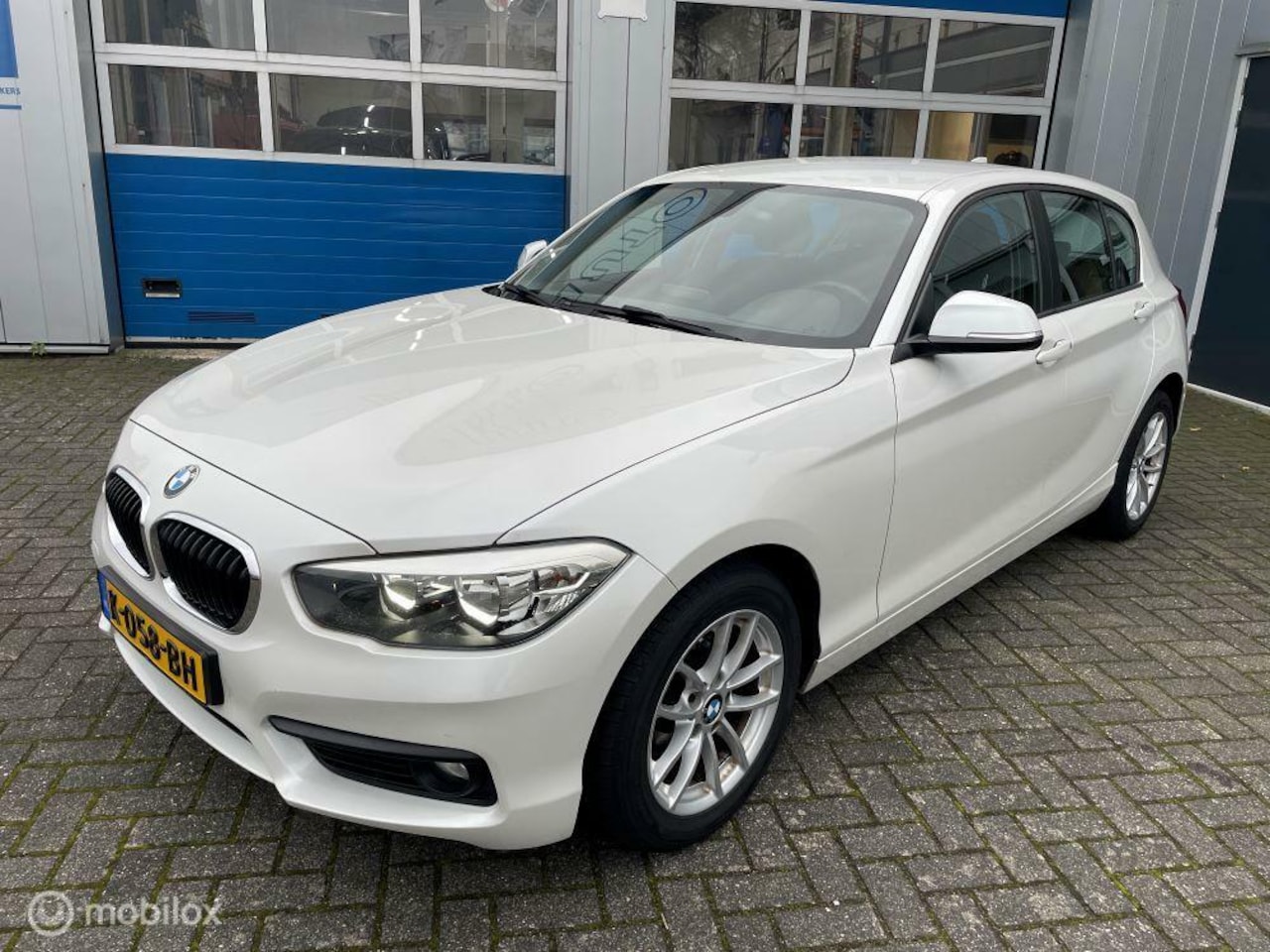 BMW 1-serie - 116i Lci 5 deurs Corporate Lease Edition 109Pk - AutoWereld.nl