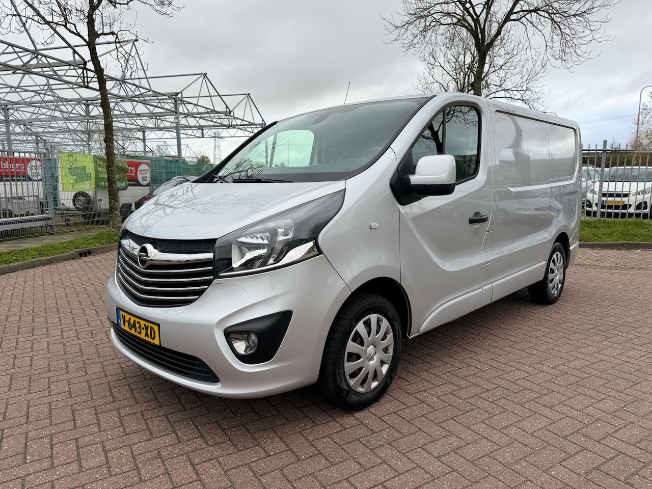 Opel Vivaro - 1.6 CDTI L1H1 Sport 1.6 CDTI L1H1 Sport - AutoWereld.nl