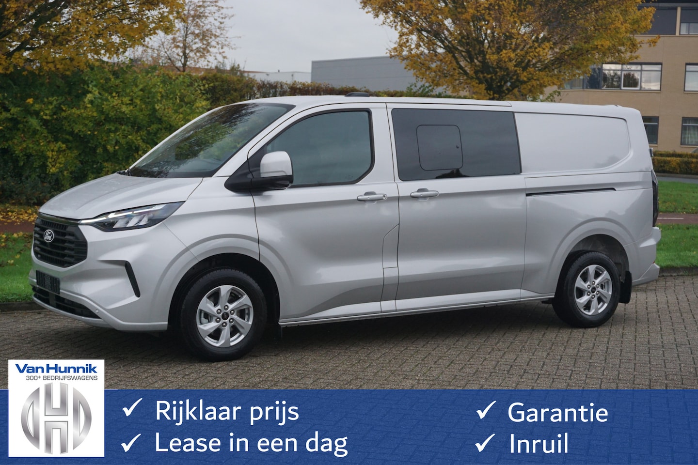 Ford Transit Custom - 320L 170PK DC Limited AUT MY2024 Navi, ACC, 360° Cam, 16" LM, Elek. Schuifdeur!! NR. 543 - AutoWereld.nl